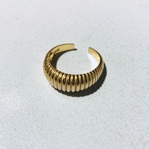 Claudette Croissant Ring - Gold