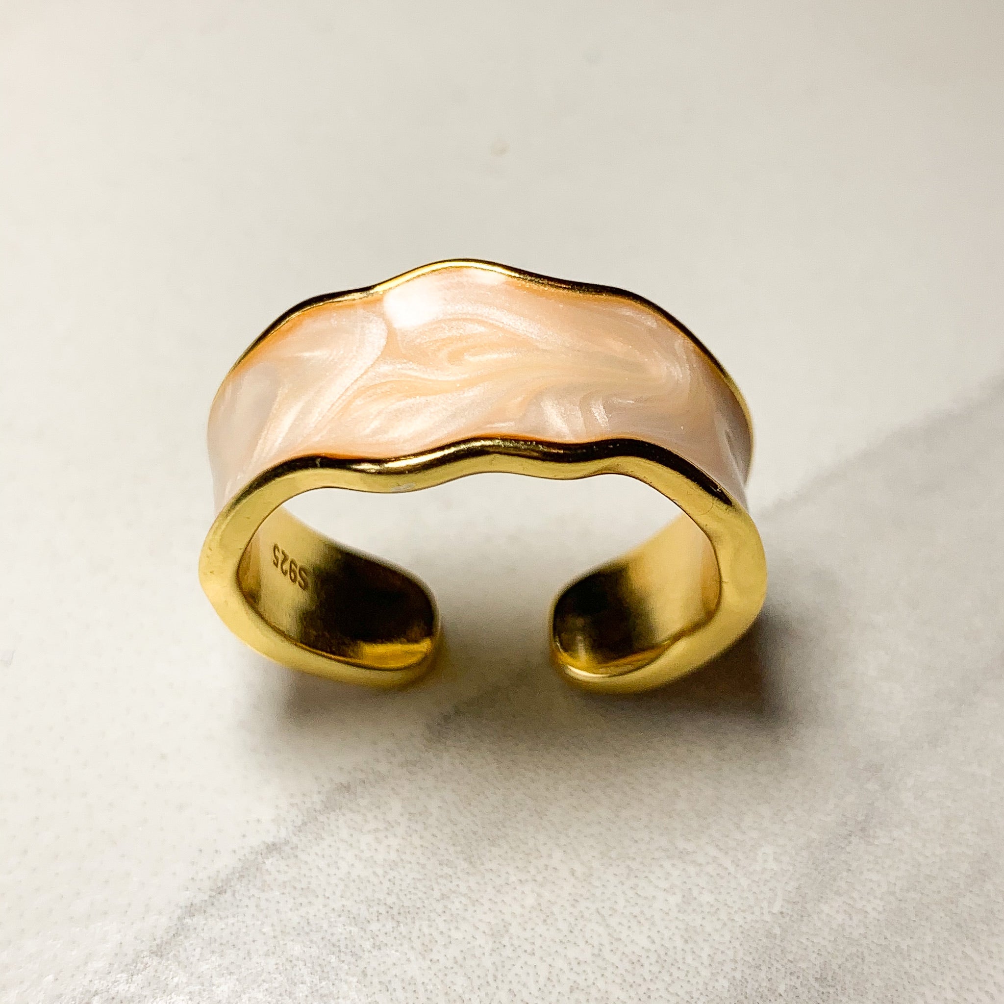 Nova Irregular Ring (Cream)